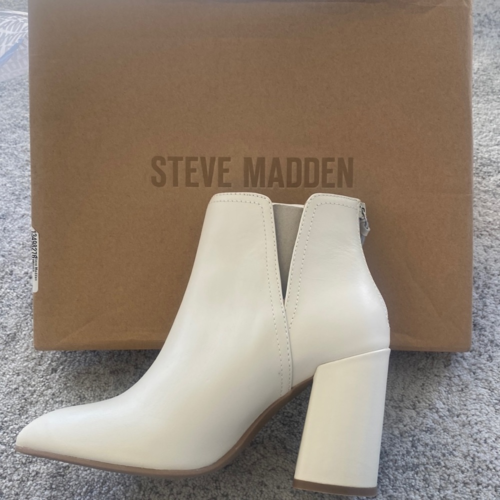 Steve Madden Thrived boots